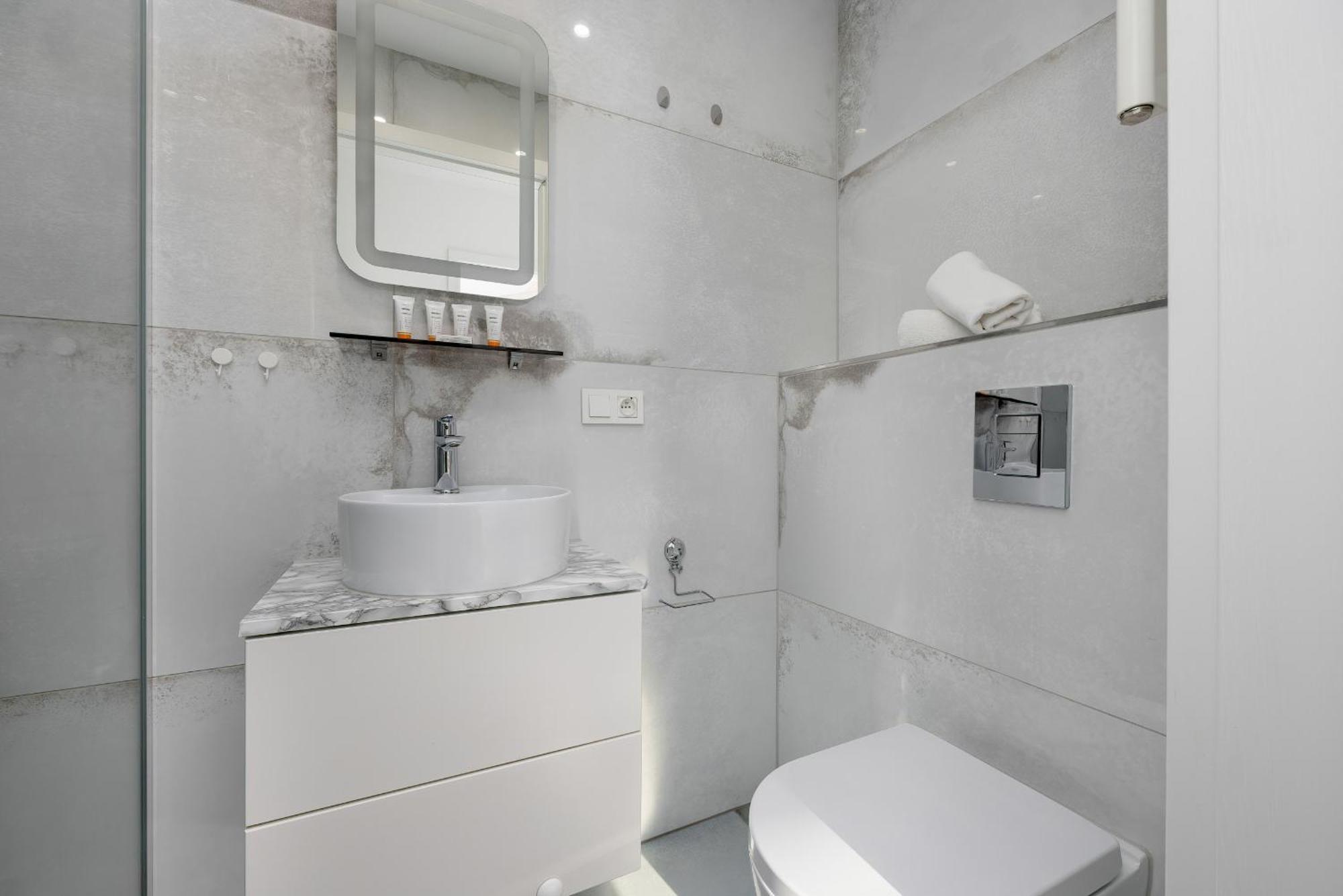 Motlawa River Old City Gdansk Apartment By Noclegi Renters Ngoại thất bức ảnh